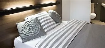 The Student Hotel Amsterdam West 3*,