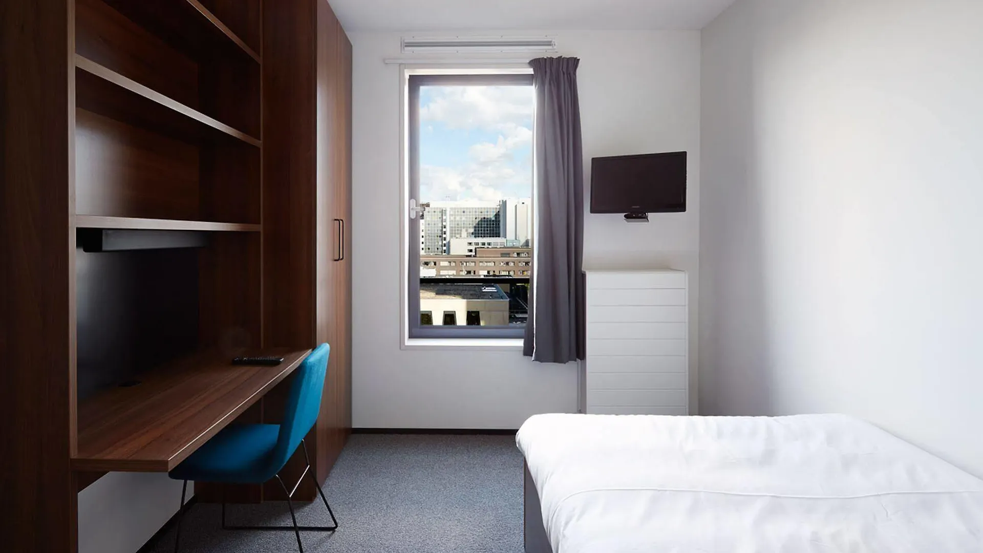 The Student Hotel Amsterdam West 3*,